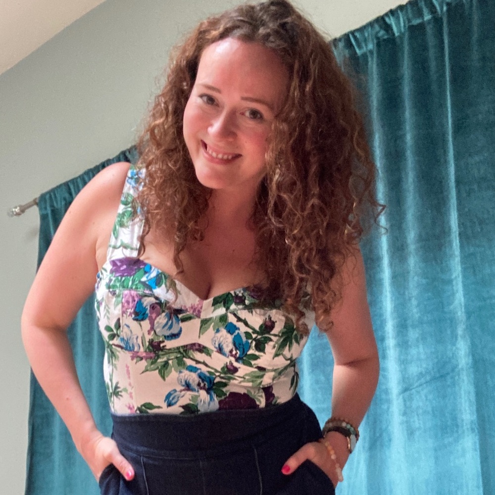 Meet your Posher, Elise